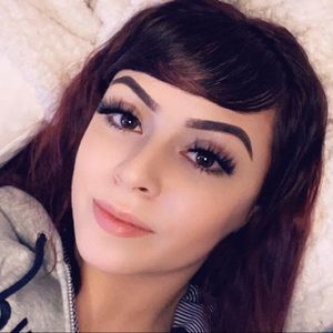 Meet your Posher, Jade